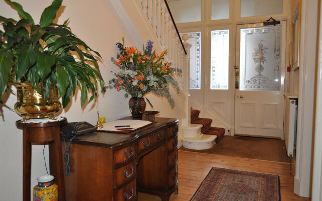 Ashdene House