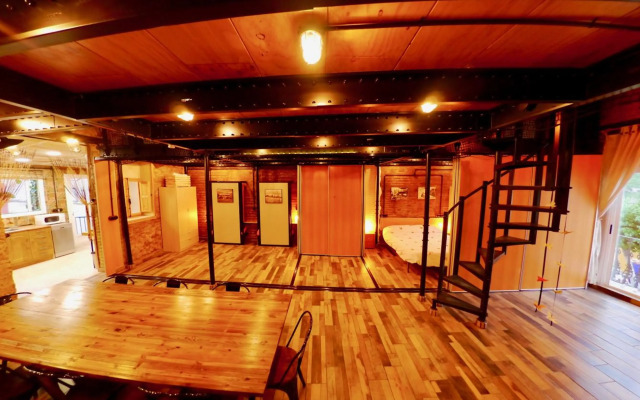 Old Fisherman's House in Malvarrosa Beach