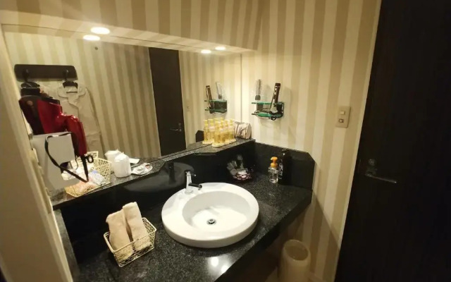 Hotel Allure (Adult Only)
