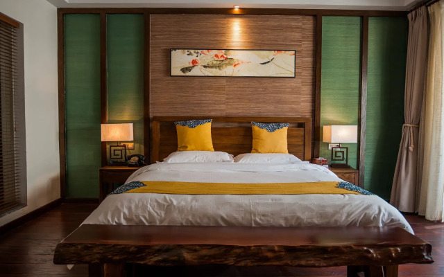 Secret Courtyard Resort Hotel