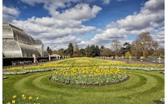 Kew Gardens BandB
