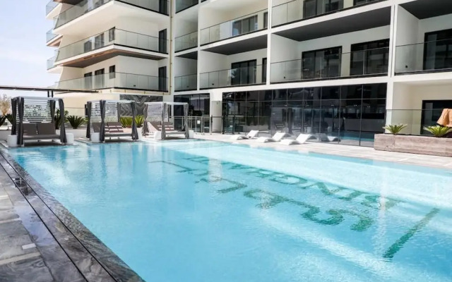 Silk Valley - Luxury 3BR with City View