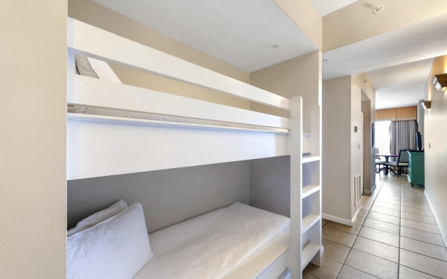 Windemere 904 with Pool Side Cabana