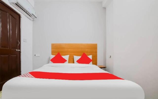 OYO 80978 Silver Stone