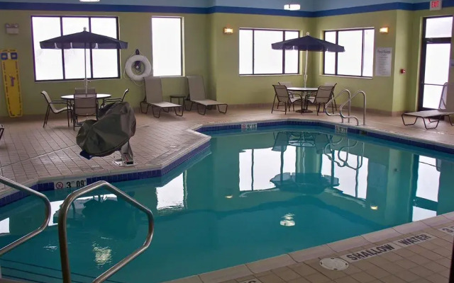 Holiday Inn Express & Suites Kittanning