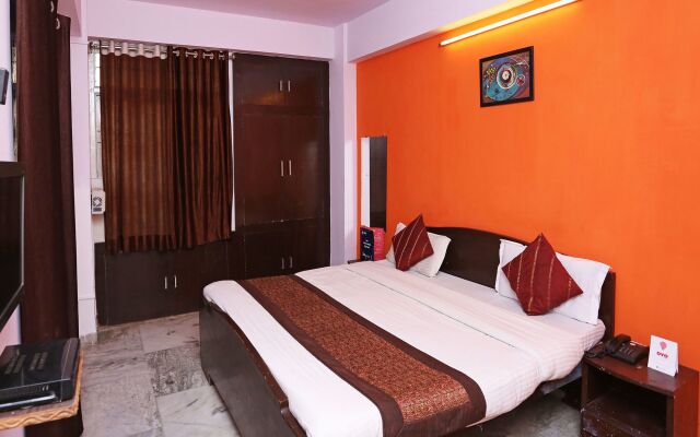 OYO 13216 Sidhi Vinayak Residency