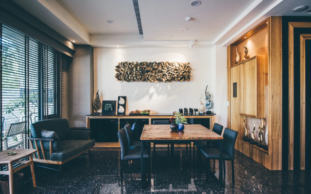 MAMBO Boutique Hotel