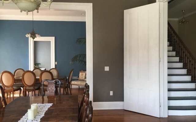 Cook Mansion Bed & Breakfast