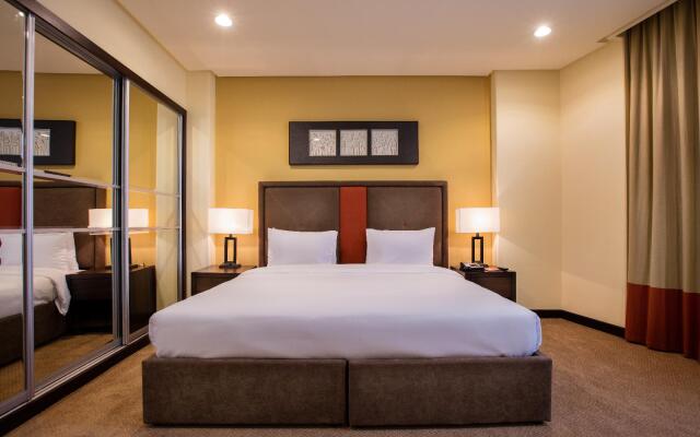 Orange Suites Hotel.