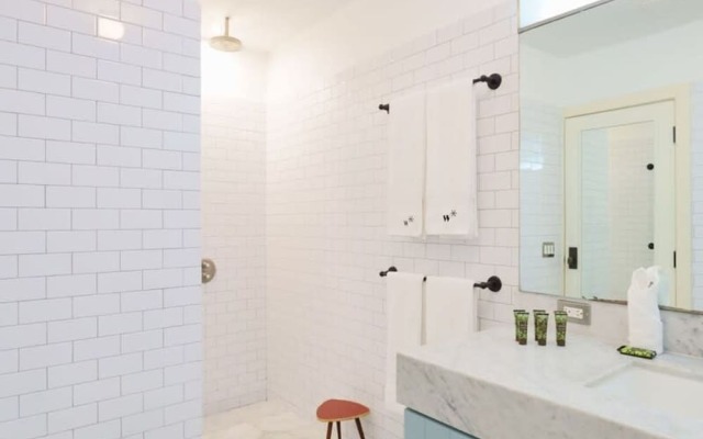 w Stunning 2BR With Balcony in Casco Viejo