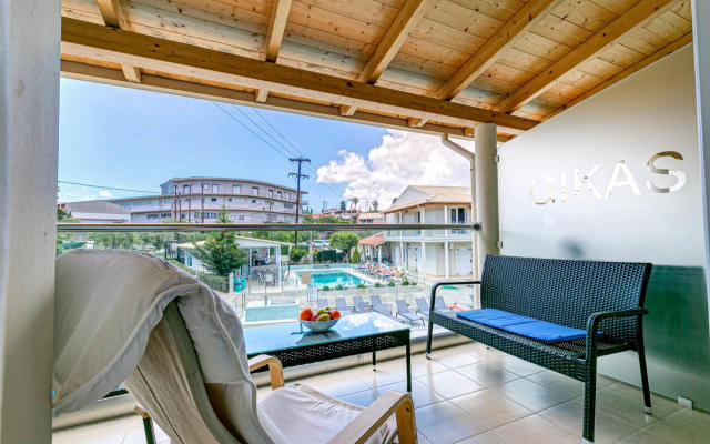 Palapart Gikas Suites And Studios