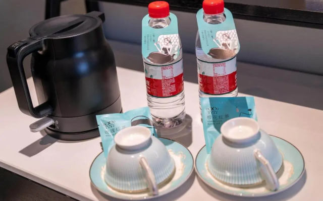 Xana Hotelle(Shenzhen futian shangmeilin subway station)