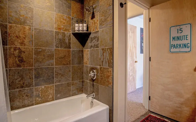 Bigwood Bliss - 3BD Riverfront Home