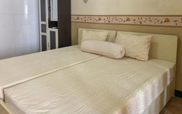 RedDoorz Syariah near Pasar Sleko Madiun