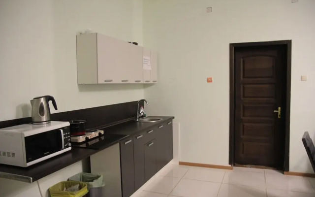 GreenWood Hostel