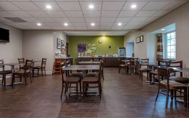 Sleep Inn & Suites