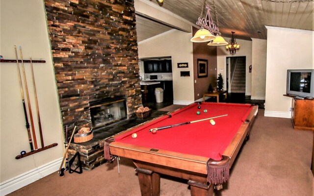 Bear Stone 686 by RedAwning