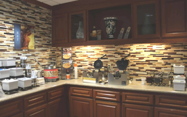 Best Western Plus Arrowhead Hotel