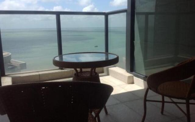 North Bay No.1 Ocean View Apartment Hotel