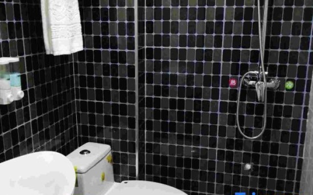 Tiandong Lafaite Royal Hotel Hotel – Bathroom – Baise