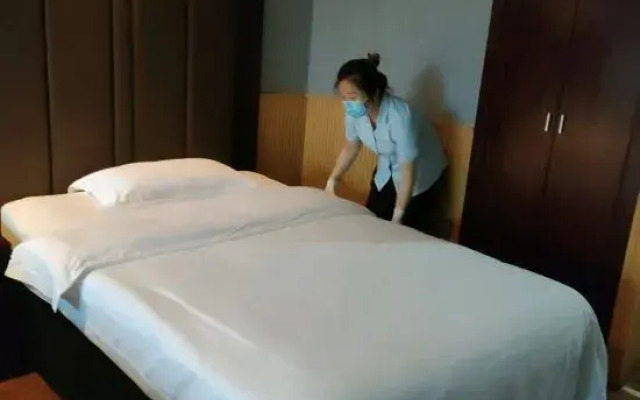 Changde Huating Chain Hotel