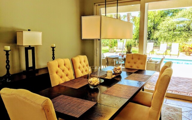Palm River Estate - Five Bedroom Home