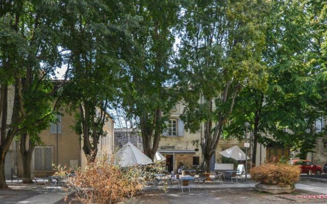 Comfortable studio apartment close to Avignon Bridge Welkeys