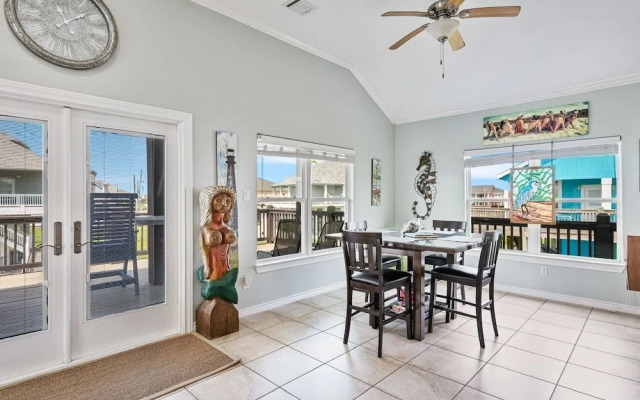 Outlaw's Inn 3 Bedroom Home