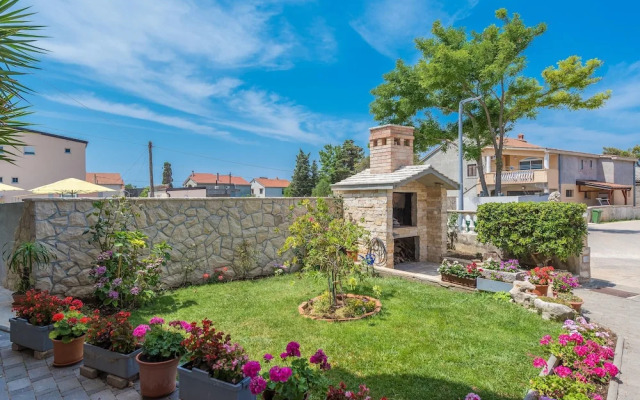 Comfortable Apartment Miriam