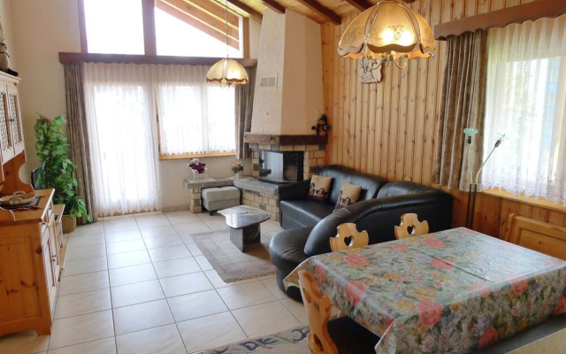Apartment Appartement 13