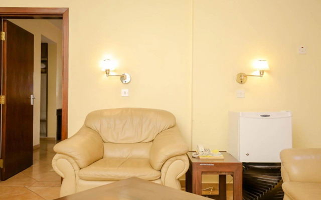 New Safari Hotel