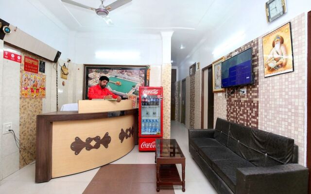 OYO 24333 Hotel Sartaj Inn
