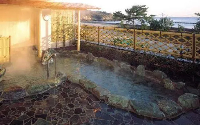 Shima Beach Hotel