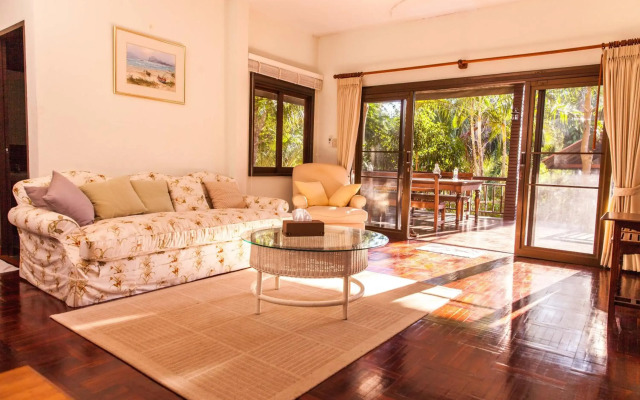 Coco Palm Beach Resort