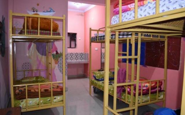 Hotel Backpackers Inn