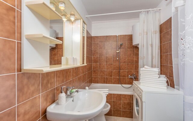 Beautiful Home in Sveti Miholjice With Wifi and 2 Bedroom