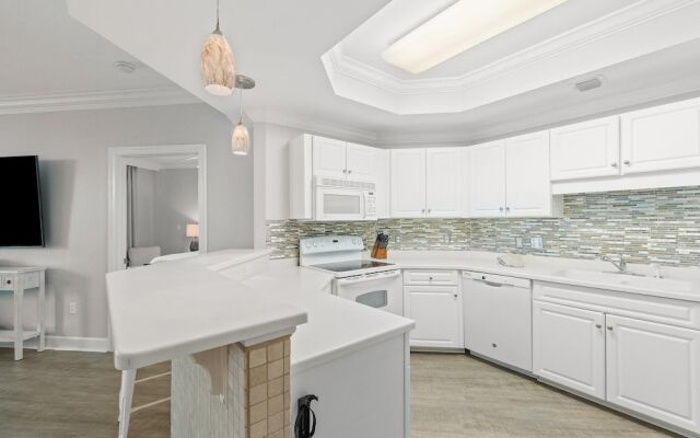 Phoenix on the Bay 1228