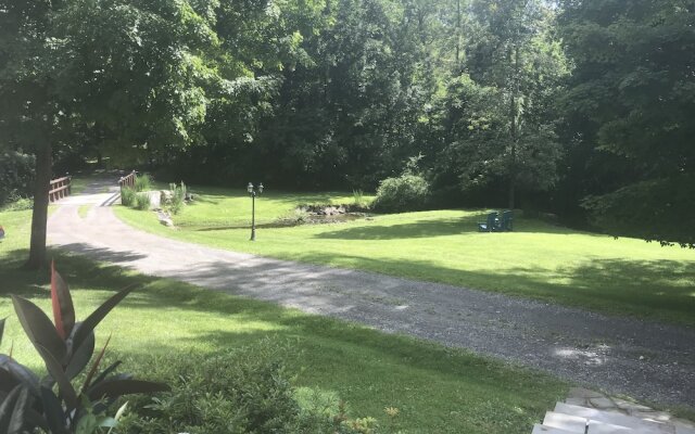 The Pawling House Bed & Breakfast