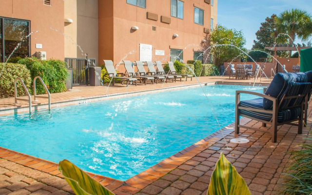 Courtyard Pensacola Downtown