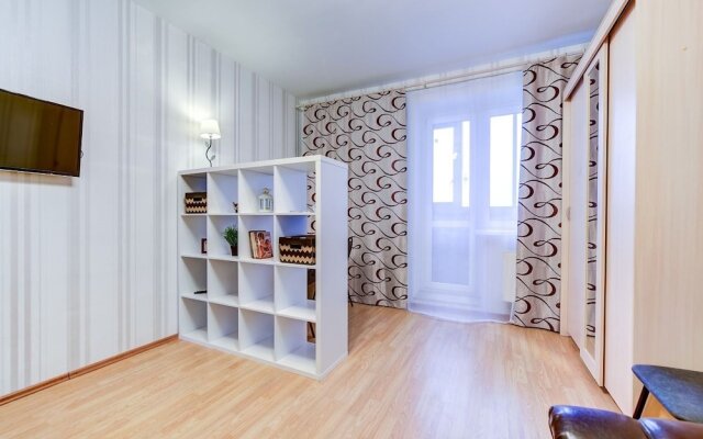 AG Apartment Rossiskiy 8