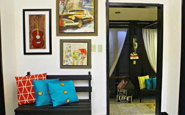 Mountain Breeze Hostel Tagaytay Center