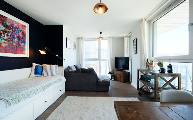 A Charming and Luxurious 2BR Flat on Walthamstow