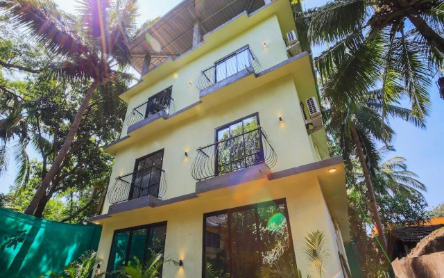 Toms Imperial Boutique by OYO Rooms