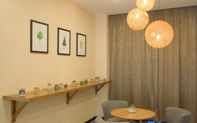Tiantian Garden Boutique Hotel (Tongxiang Zhen'dong store） – Business – Jiaxing