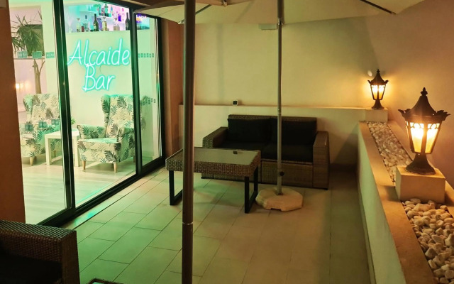 Hotel Alcaide