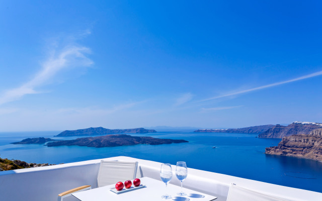 Alti Santorini Suites