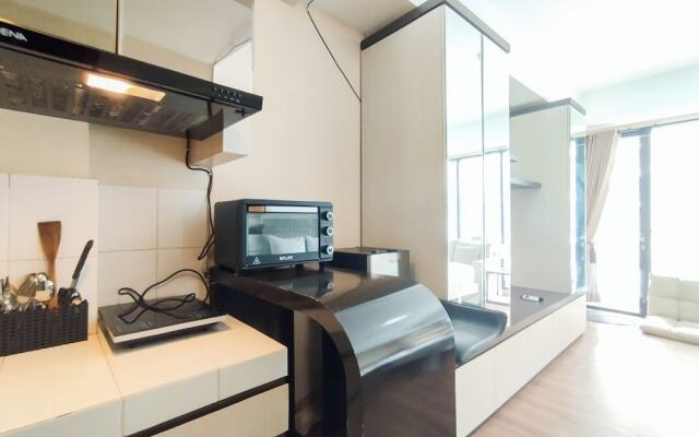 Simply And Comfy Studio Room Apartment Beverly Dago