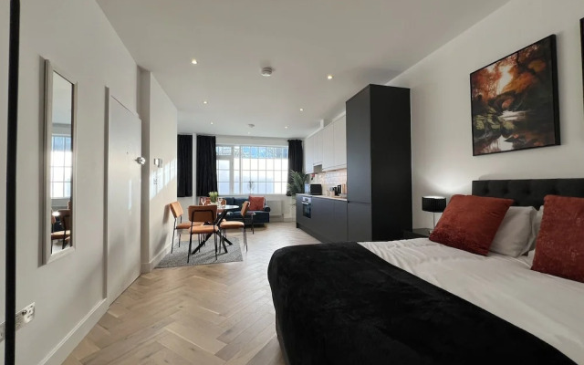 Isleworth Apartments
