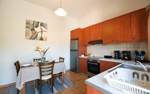 Peroulakis Traditional House