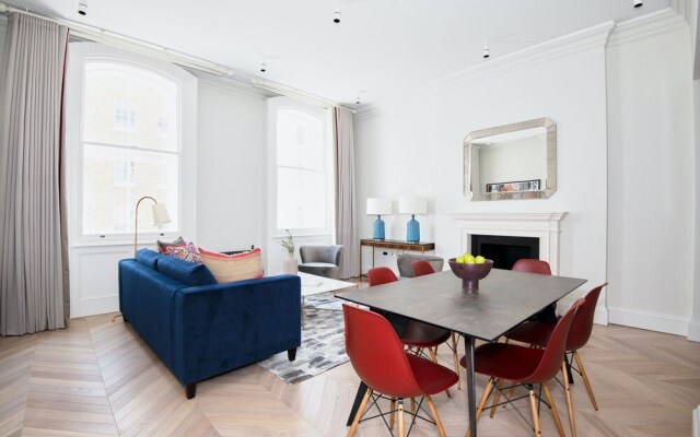 Exceptional Covent  Garden Suites by Sonder